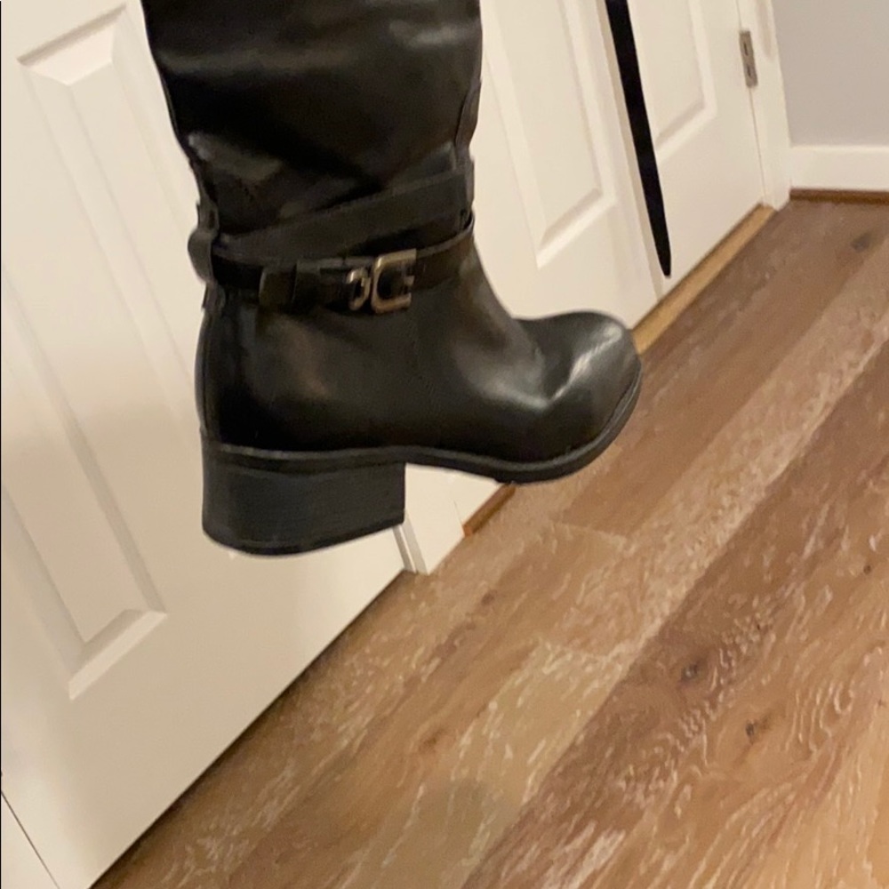 Boots - Picture 2 of 4